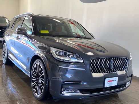 Used 2020 Lincoln Aviator Black Label w/ Dynamic Handling Package image 2