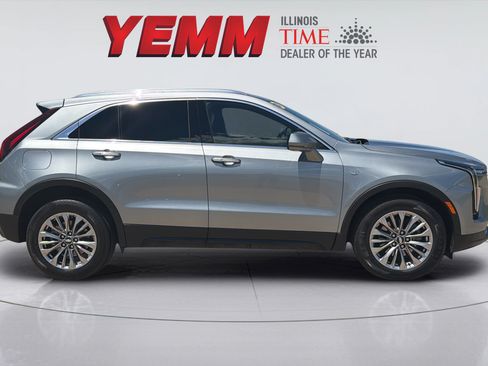 Used 2024 Cadillac XT4 Premium Luxury FWD image 11
