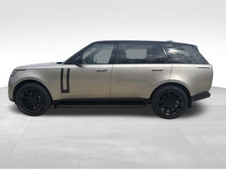 New 2026 Land Rover Range Rover Long Wheelbase SE video 2