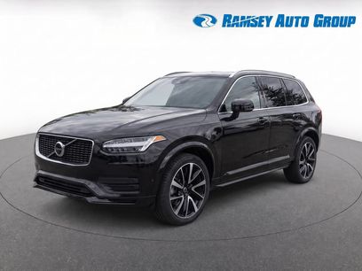 Used 2022 Volvo XC90 T6 Momentum w/ Climate Package