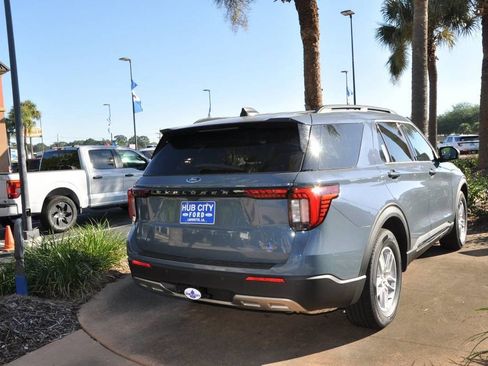New 2025 Ford Explorer Active w/ Active Comfort Package image 5