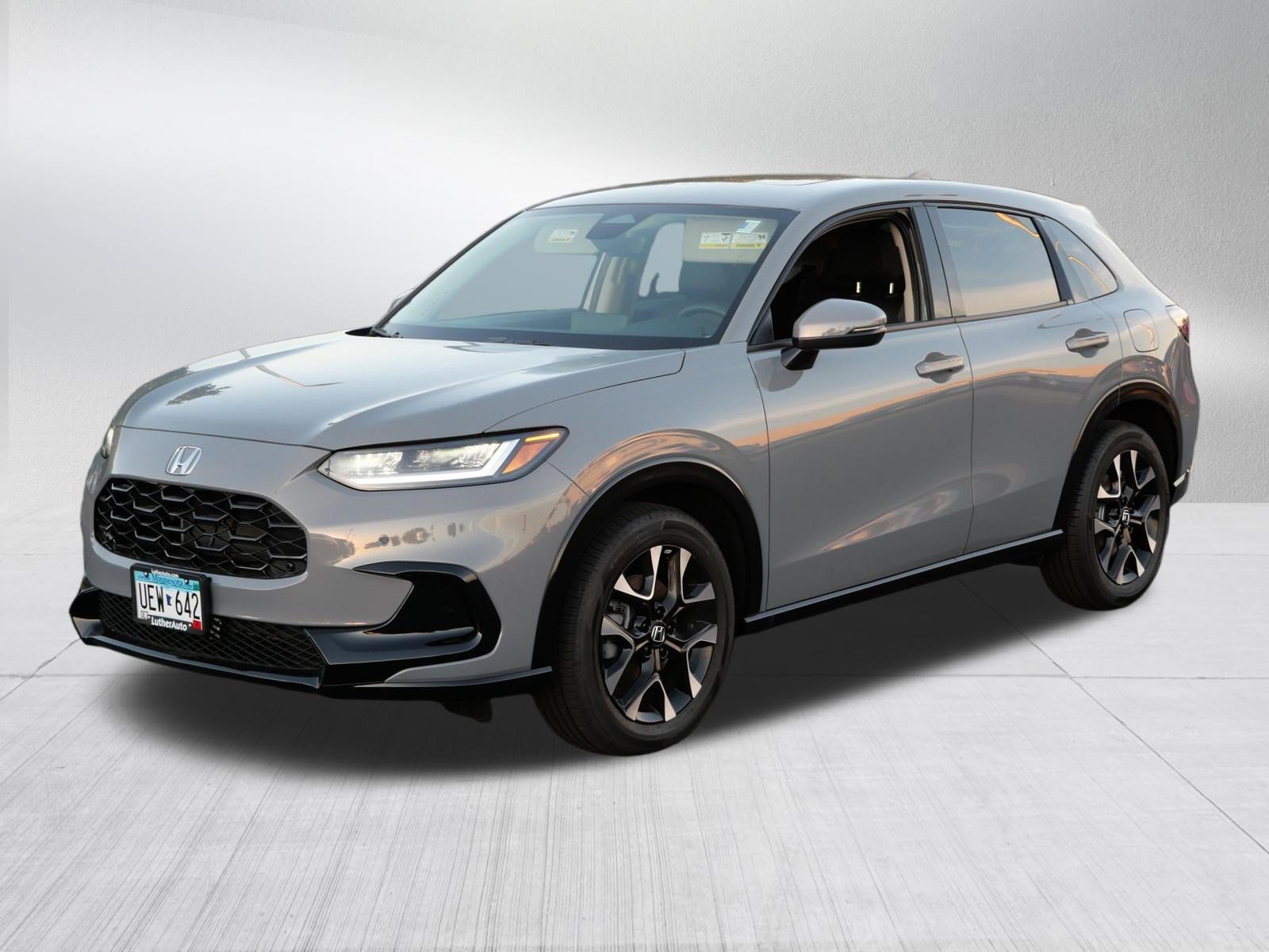Certified 2027 Honda HR-V EX-L image 3