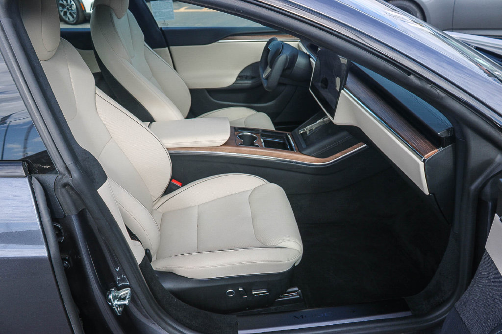 Used 2021 Tesla Model S Plaid AWD/4WD image 18