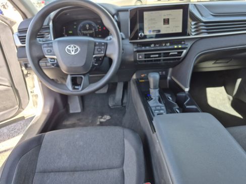 Certified 2025 Toyota Camry LE image 18