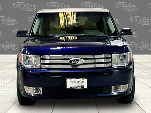 Used 2011 Ford Flex SEL w/ Rapid Spec Order Code FWD image 2