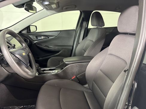Used 2023 Chevrolet Malibu LT image 17