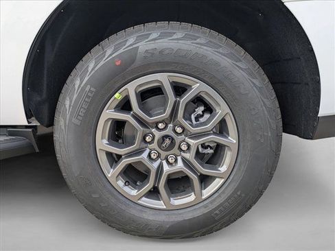 New 2025 Ford Expedition Active image 10