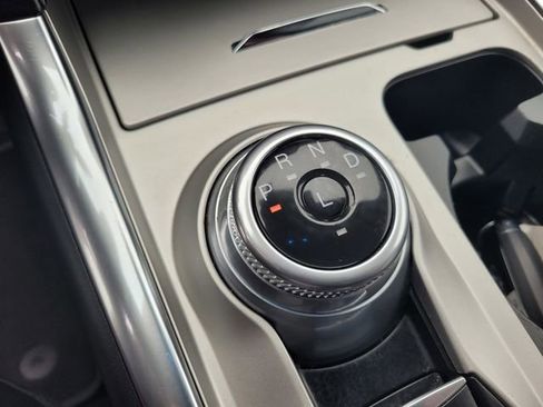 Certified 2022 Ford Explorer XLT w/ Equipment Group 202A image 18