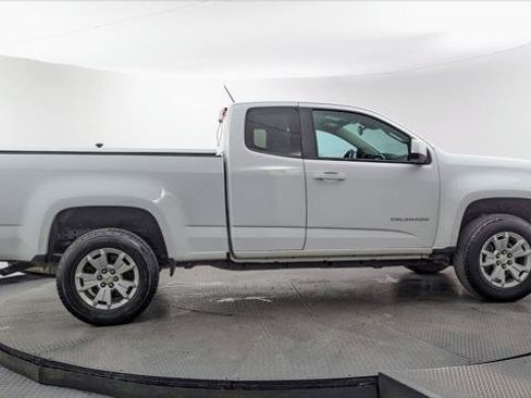 Used 2022 Chevrolet Colorado LT w/ Fleet Safety Package RWD image 9