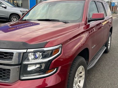 Used 2017 Chevrolet Tahoe LT w/ Luxury Package image 12
