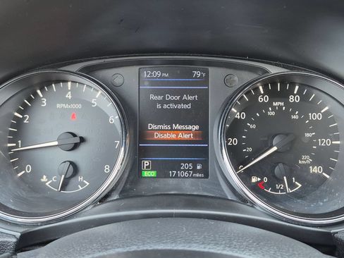Used 2019 Nissan Rogue S AWD/4WD image 18