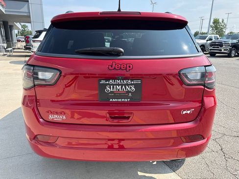 Used 2022 Jeep Compass Limited w/ (RED) Package AWD/4WD image 6