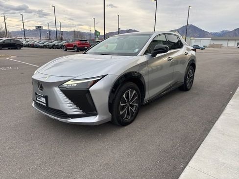 Used 2023 Lexus RZ 450e Premium w/ Technology Package image 3