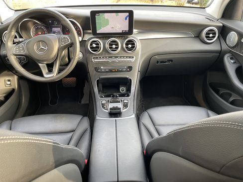 Used 2017 Mercedes-Benz GLC 300 4MATIC image 26