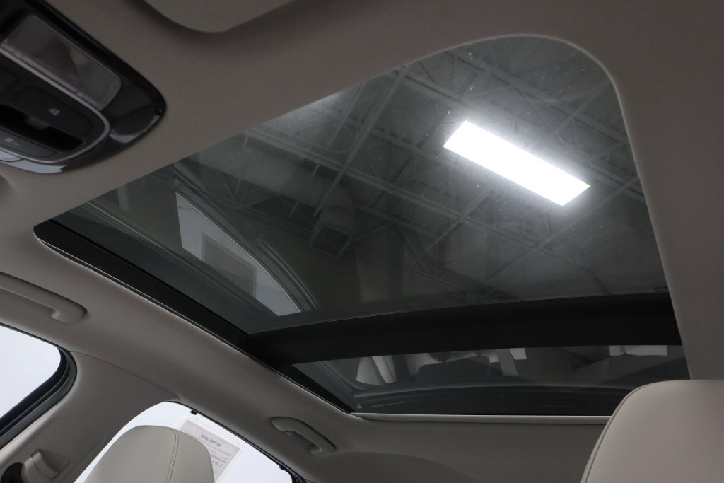 Used 2025 Hyundai Sonata Limited FWD image 31