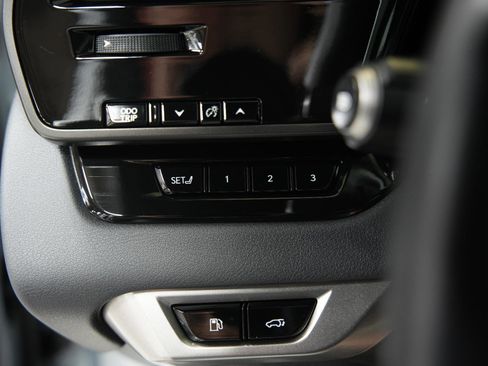 Used 2025 Lexus RX 350h AWD/4WD image 31
