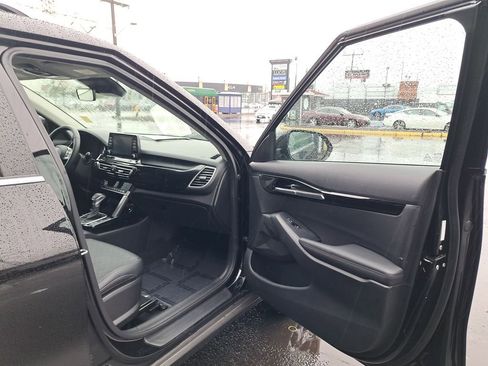 Used 2021 Kia Seltos EX image 16