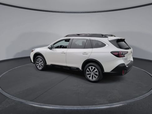 Certified 2022 Subaru Outback Premium image 7
