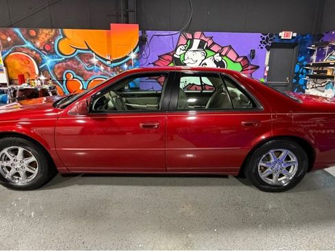 Used 1999 Cadillac Seville STS w/ Convenience Pkg image 3
