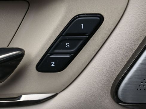 Used 2021 RAM 1500 Limited image 15