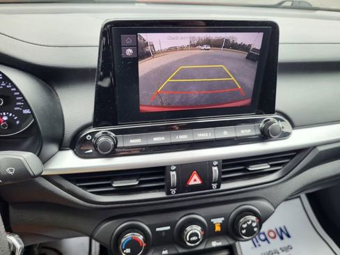 Used 2024 Kia Forte LXS image 17