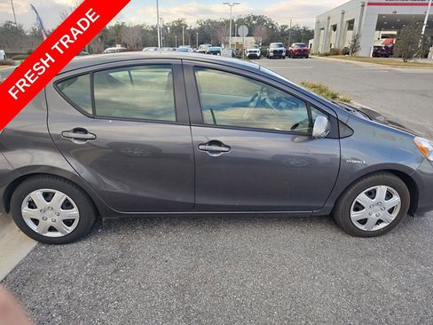 Used 2014 Toyota Prius C Two image 3