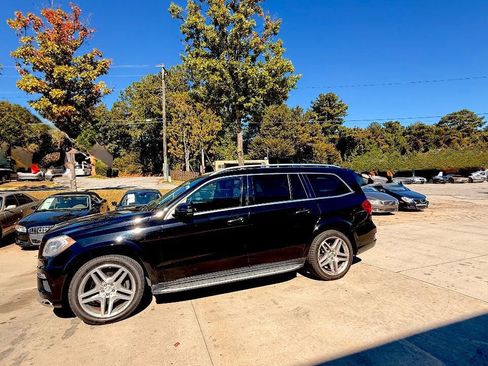 Used 2014 Mercedes-Benz GL 550 4MATIC image 13