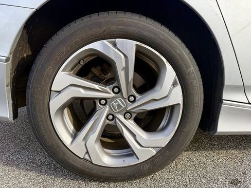 Used 2018 Honda Accord EX-L image 24