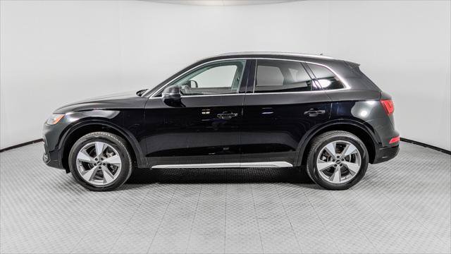 Used 2023 Audi Q5 2.0T Premium w/ Convenience Package AWD/4WD image 3