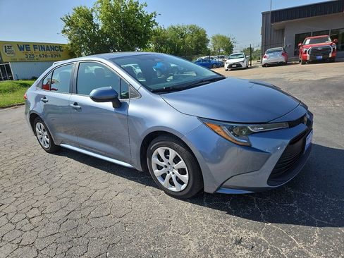 Used 2024 Toyota Corolla LE FWD image 1