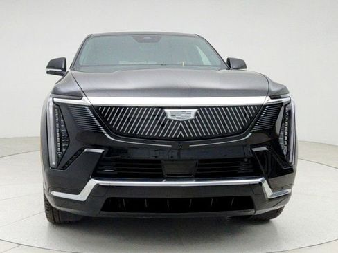 Used 2025 Cadillac Escalade IQ Luxury 2 image 2