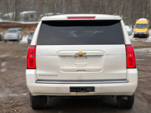 Used 2015 Chevrolet Suburban LTZ image 5