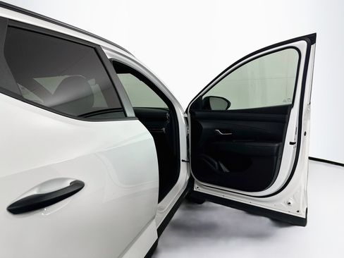 Used 2025 Hyundai Santa Cruz SEL FWD image 30