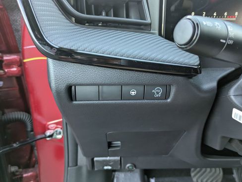 New 2026 Nissan Kicks SR w/ Cold Weather Package FWD image 12