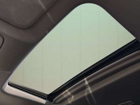 Used 2023 GMC Sierra 1500 SLT w/ SLT Premium Package image 37