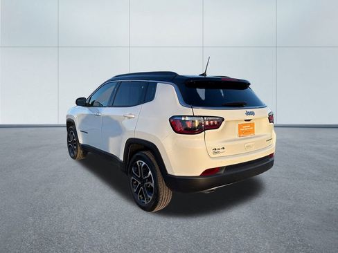 Certified 2023 Jeep Compass Limited image 3