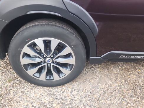 Used 2024 Subaru Outback Limited AWD/4WD image 3