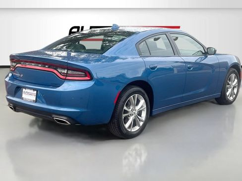 Used 2022 Dodge Charger SXT AWD/4WD image 7