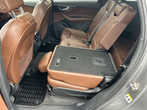 Used 2017 Audi Q7 3.0T Premium Plus w/ Premium Plus Package image 18