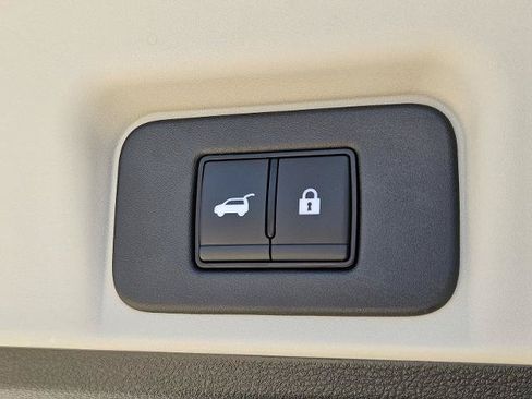 Certified 2024 Nissan Ariya AWD image 21