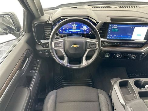 Used 2024 Chevrolet Silverado 1500 LT image 20