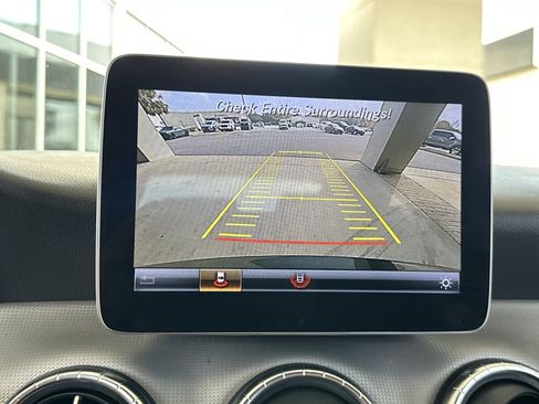 Used 2018 Mercedes-Benz CLA 250 image 25