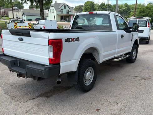 Used 2017 Ford F250 XL w/ Power Equipment Group AWD/4WD image 4