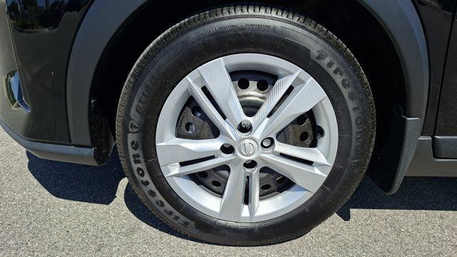 Certified 2025 Nissan Kicks Play S FWD image 25