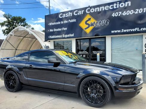 Used 2005 Ford Mustang Coupe RWD image 5