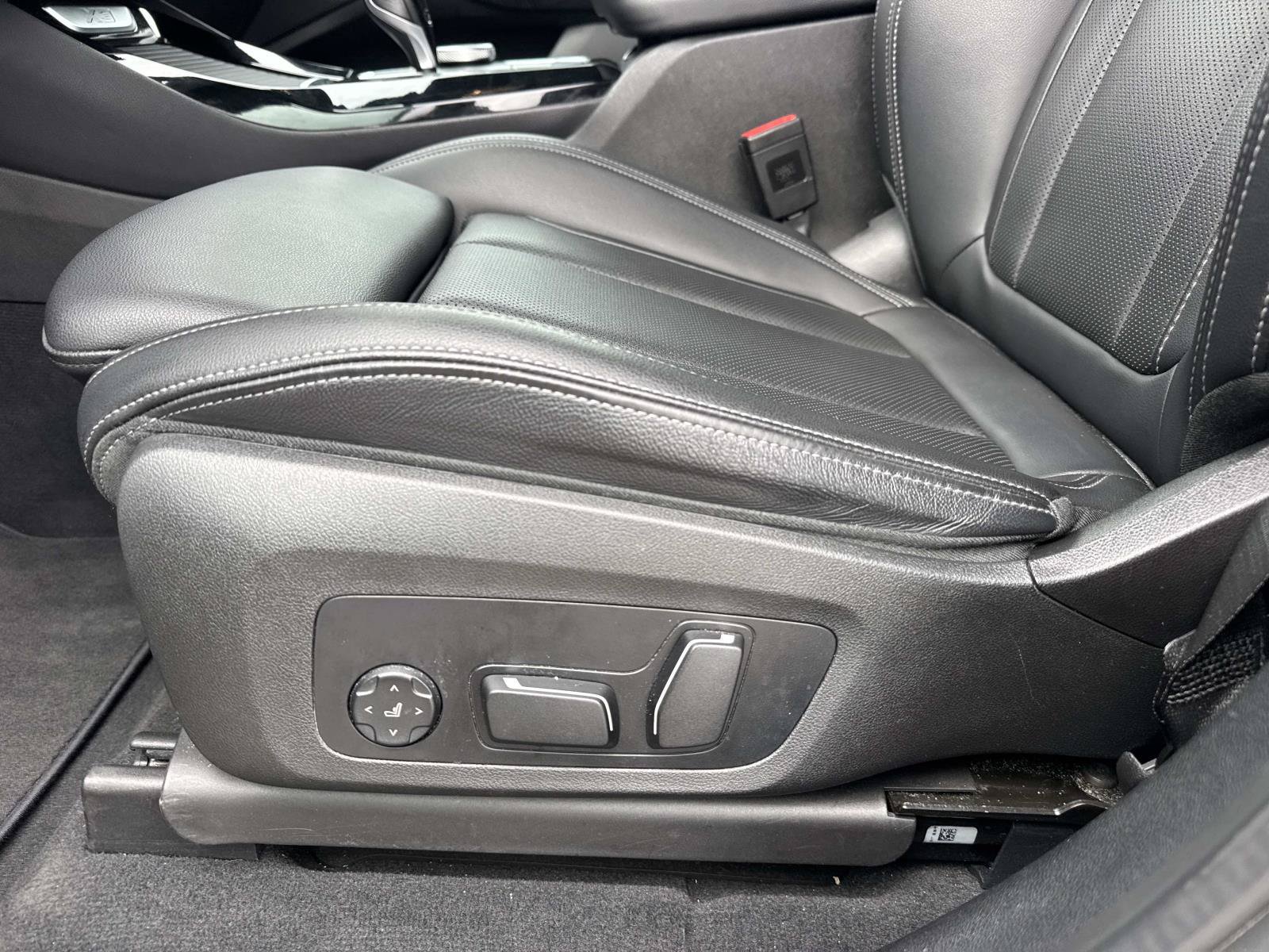 Used 2024 BMW X3 sDrive30i w/ Premium Package RWD image 19