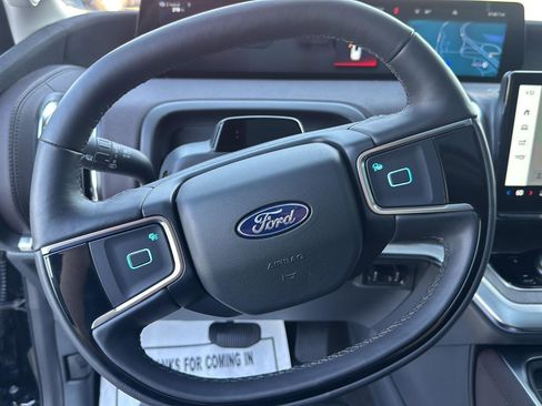 New 2025 Ford Expedition Platinum w/ Platinum Ultimate Package image 11