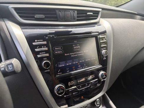 Used 2023 Nissan Murano SV FWD image 24
