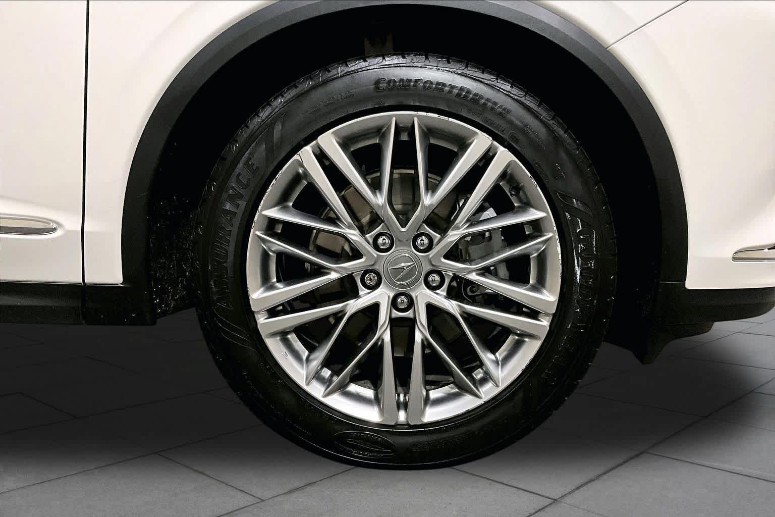 Used 2023 Acura MDX w/ Advance Package AWD/4WD image 10