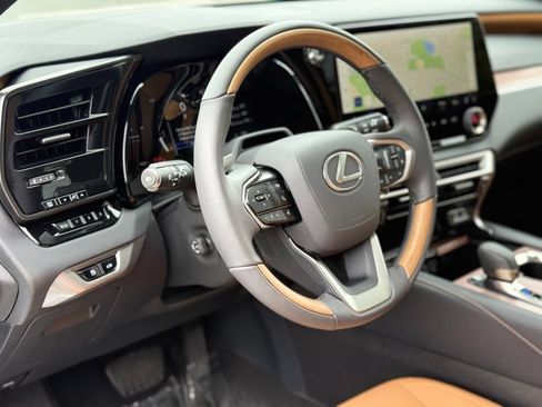 Used 2025 Lexus RX 350 Premium w/ Convenience Package AWD/4WD image 14